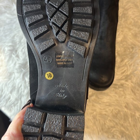 Women’s Emanuele Crasto Black Chelsea Distressed Suede Lug Sole Boots Size 10 - Picture 15 of 16